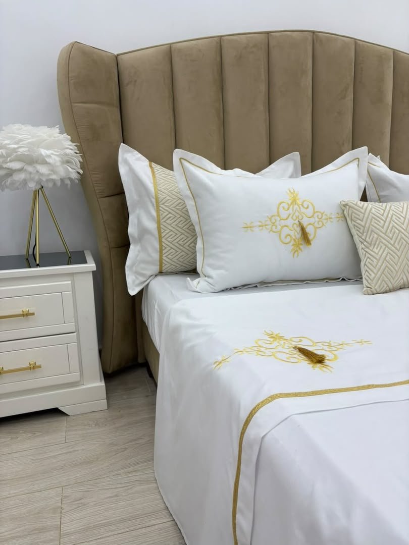 Le luxe commence par les détails - Parure Prestige 7 Pièces blanche et dorée